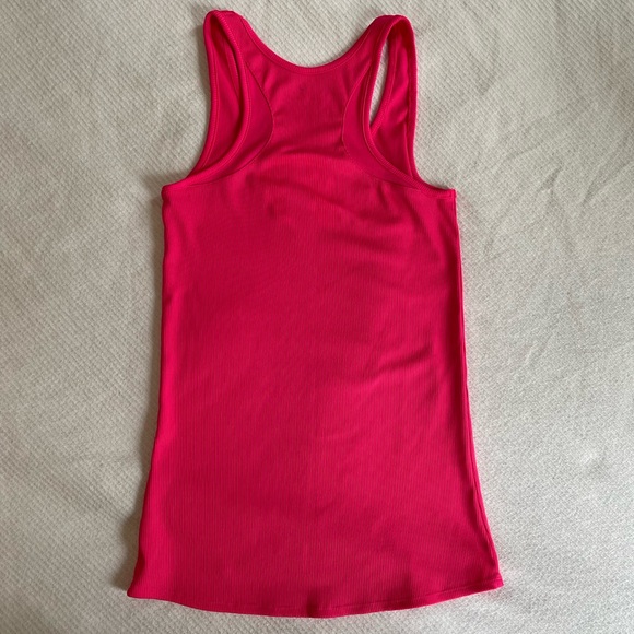 UA Heatgear Tank - Picture 4 of 4